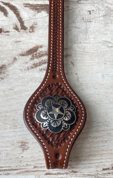 Floral Star Concho Horse Shoe 1 1/2